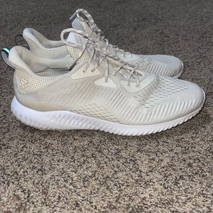 Adidas Alpha Bounce Size 13